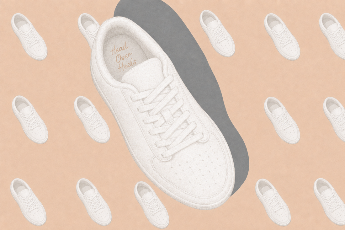 Note on shoes #07 รองเท้าเปื้อนหนึ่งคู่ กับเครื่องซักผ้าที่อยู่ห่างออกไปไม่กี่ก้าว
