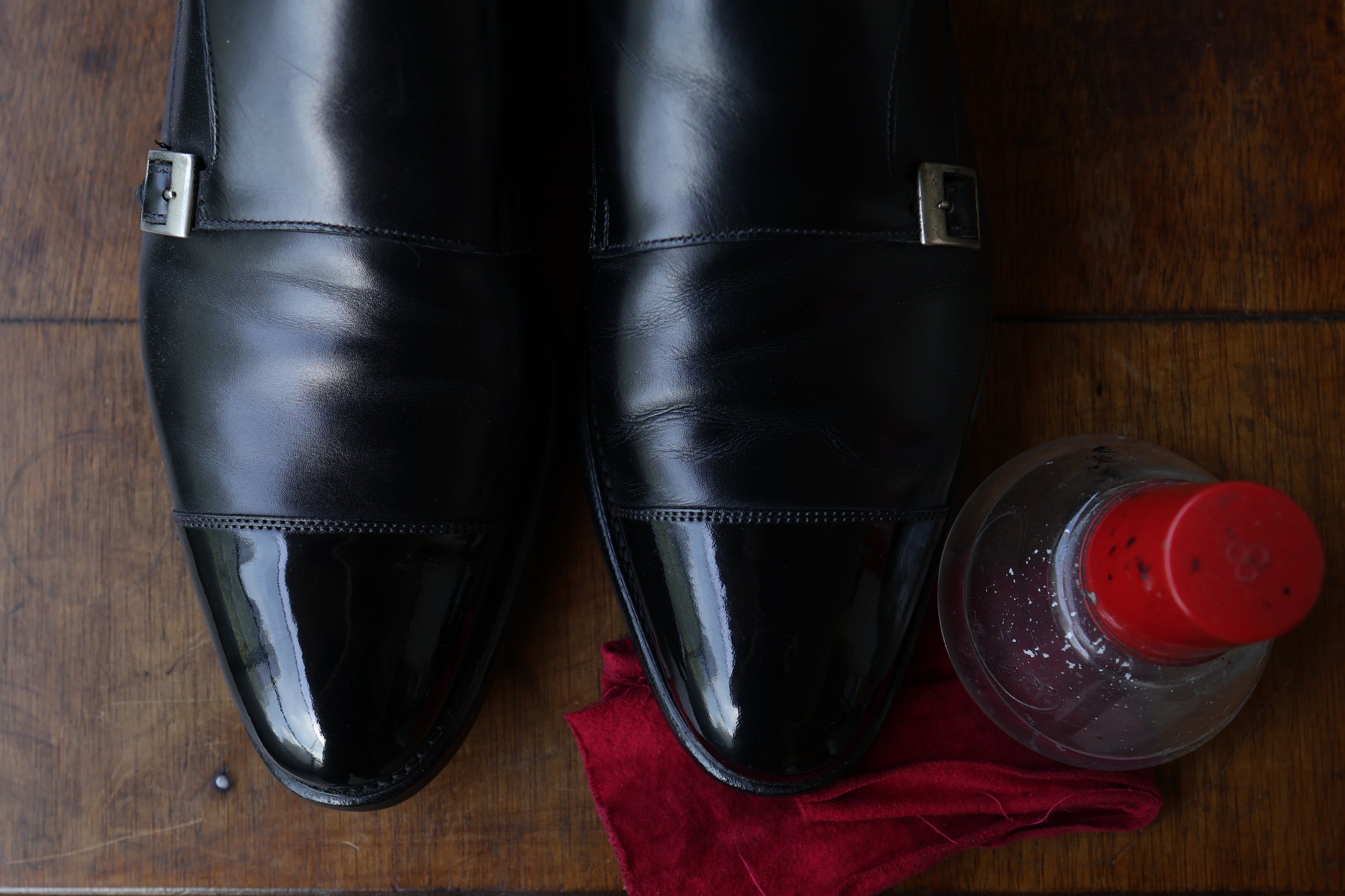 Shoe Shine | ขัดรองเท้าพรีเมียม กรุงเทพฯ – Head Over Heels Collection