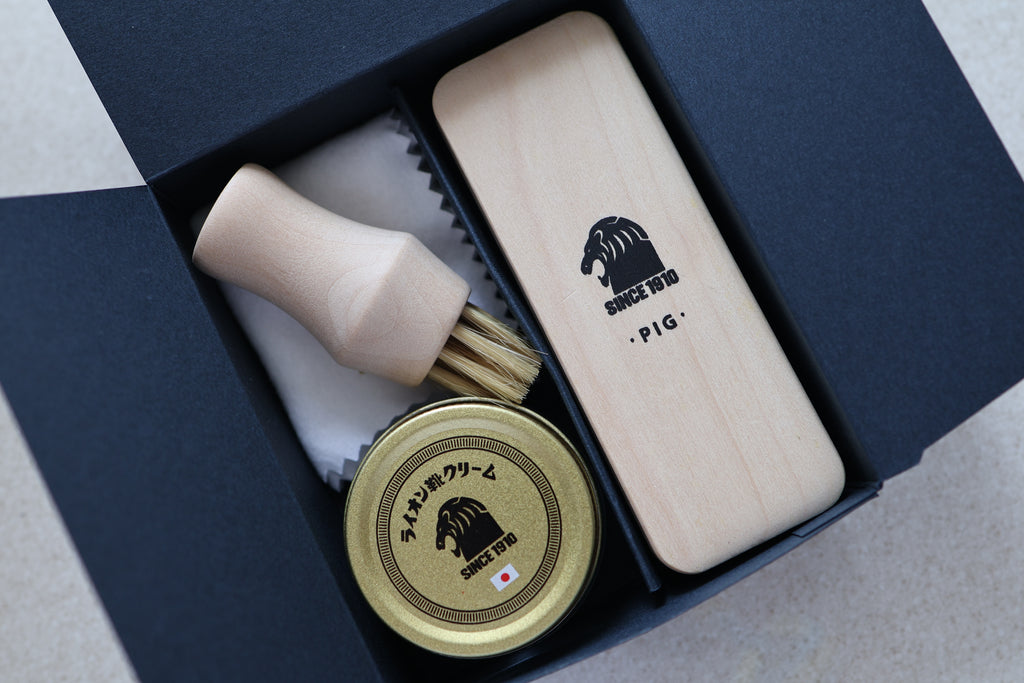 Lion shoe care set ชุดครีมขัดรองเท้าหนังจากญี่ปุ่น